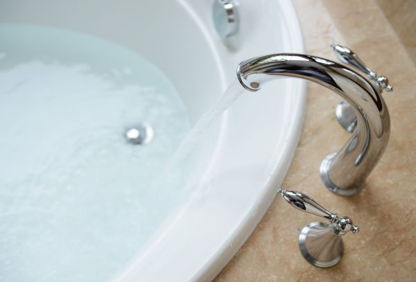 Cost of Tub Faucet Replacement in Sarasota
